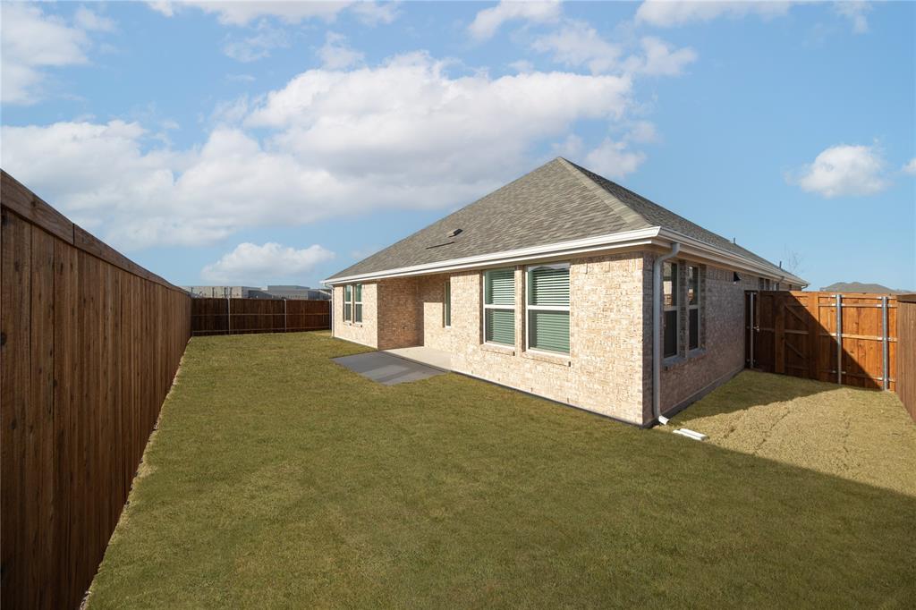 141 Old Glory Lane Property Photo 2