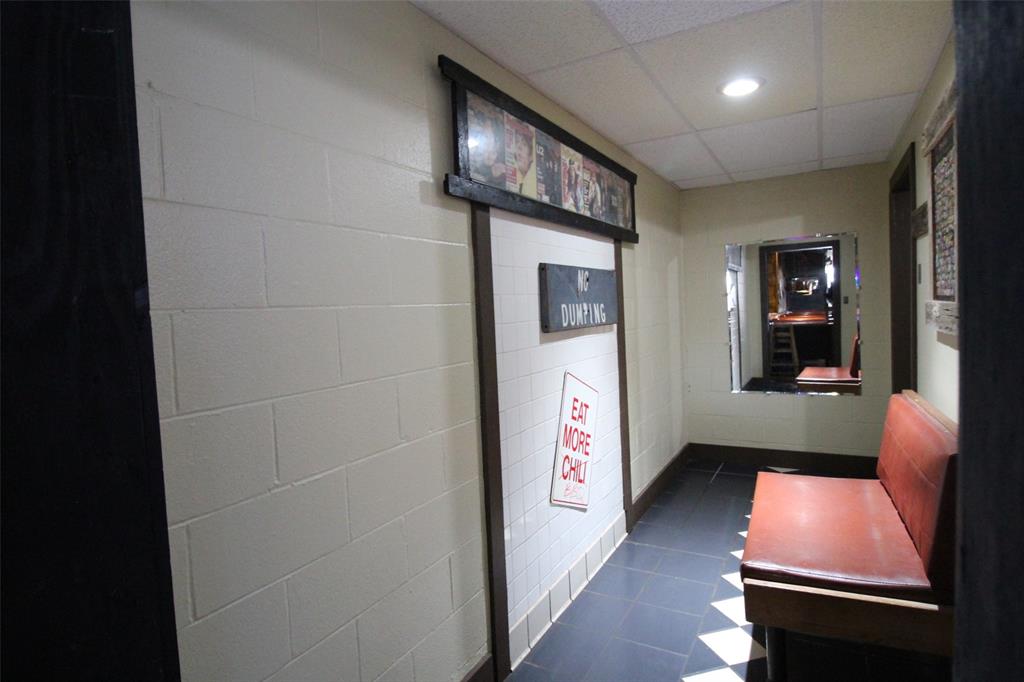 700 W California Street Property Photo 19