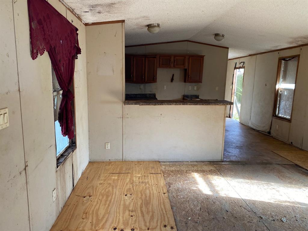 1233 Suncrest Circle Property Photo 9