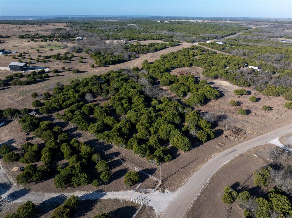 1020 Eagle Ridge Drive Property Photo 4