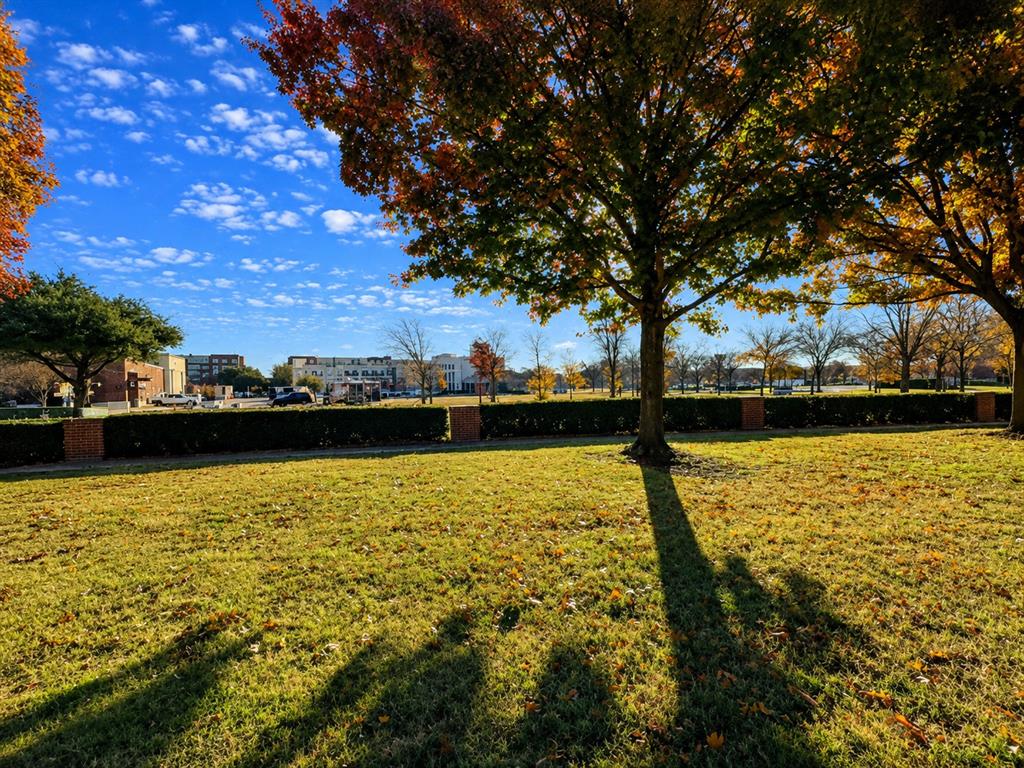 1001 Bear Creek Parkway Property Photo 10