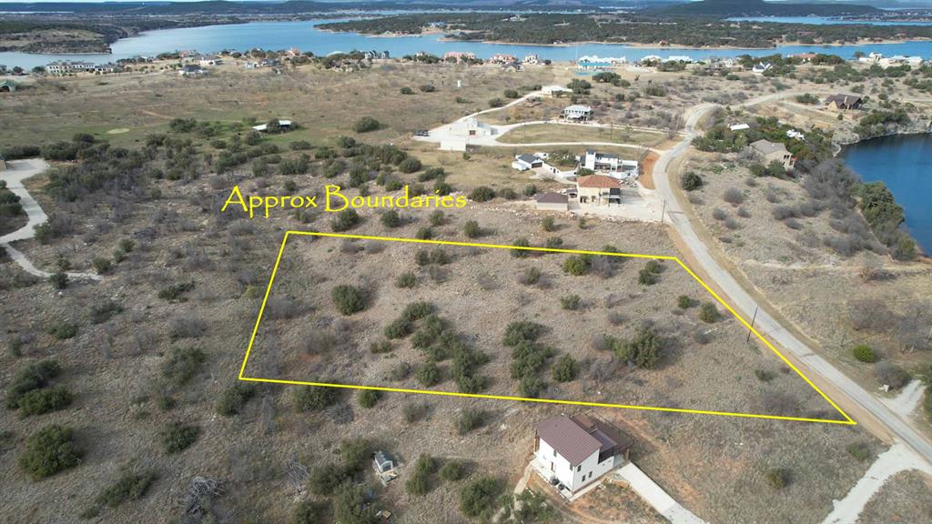 7092 Hells Gate Loop Property Photo 2
