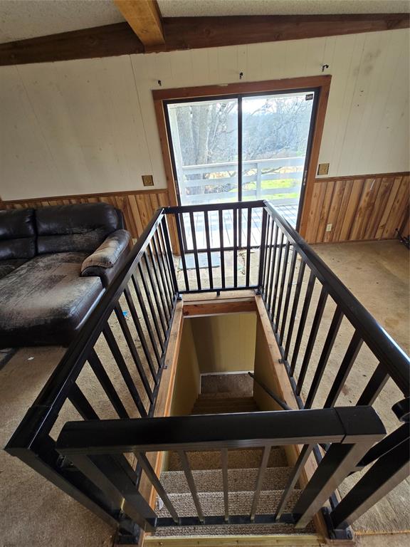 2240 County Road 2162 Property Photo 12