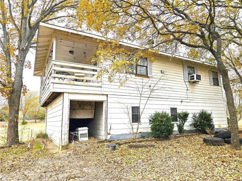 2240 County Road 2162 Property Photo 27