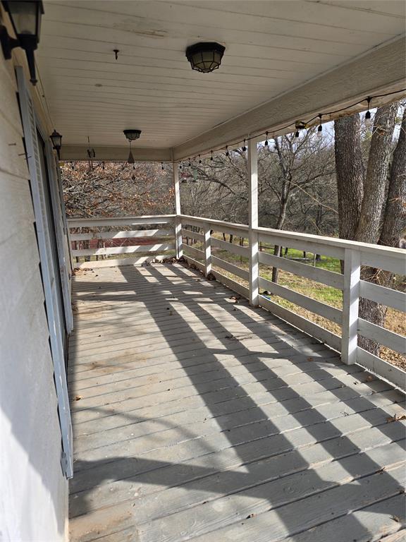 2240 County Road 2162 Property Photo 30