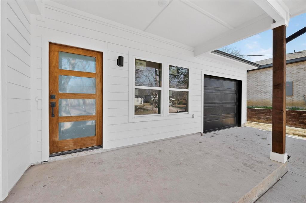 616 E Shepherd Street Property Photo 11