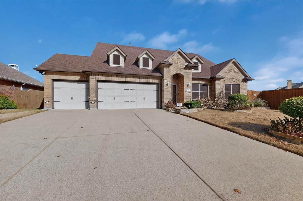 3020 Glenoaks Drive Property Photo 1