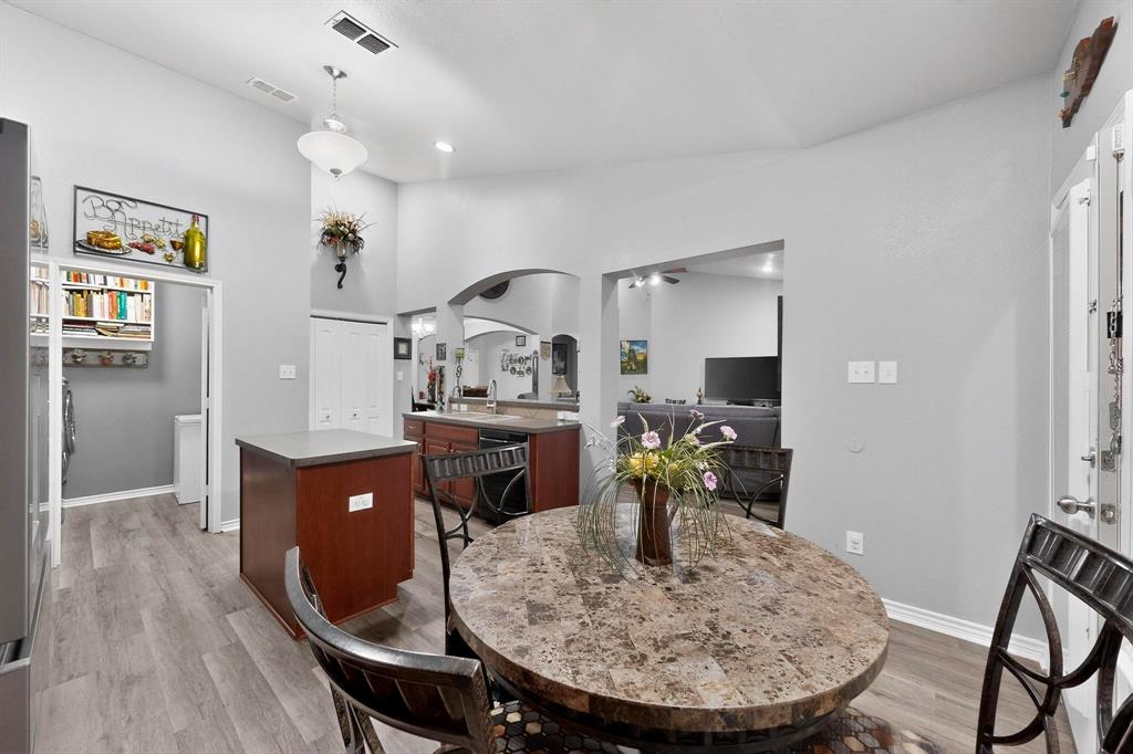 3020 Glenoaks Drive Property Photo 18