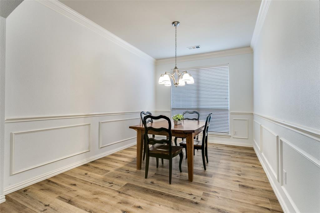 2311 Watercrest Drive Property Photo 4