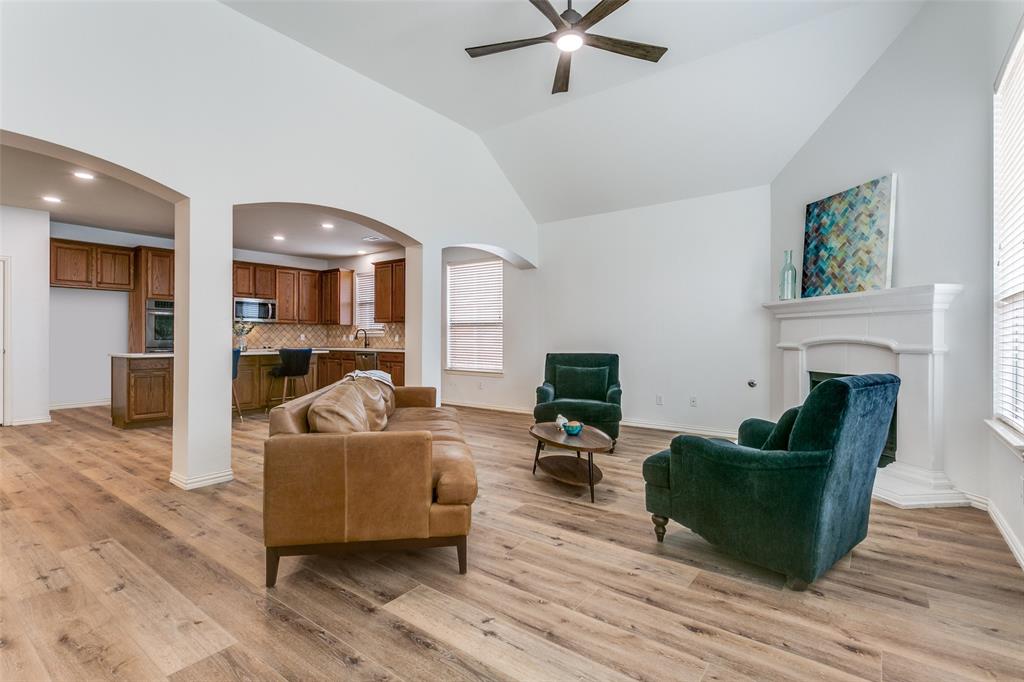 2311 Watercrest Drive Property Photo 8