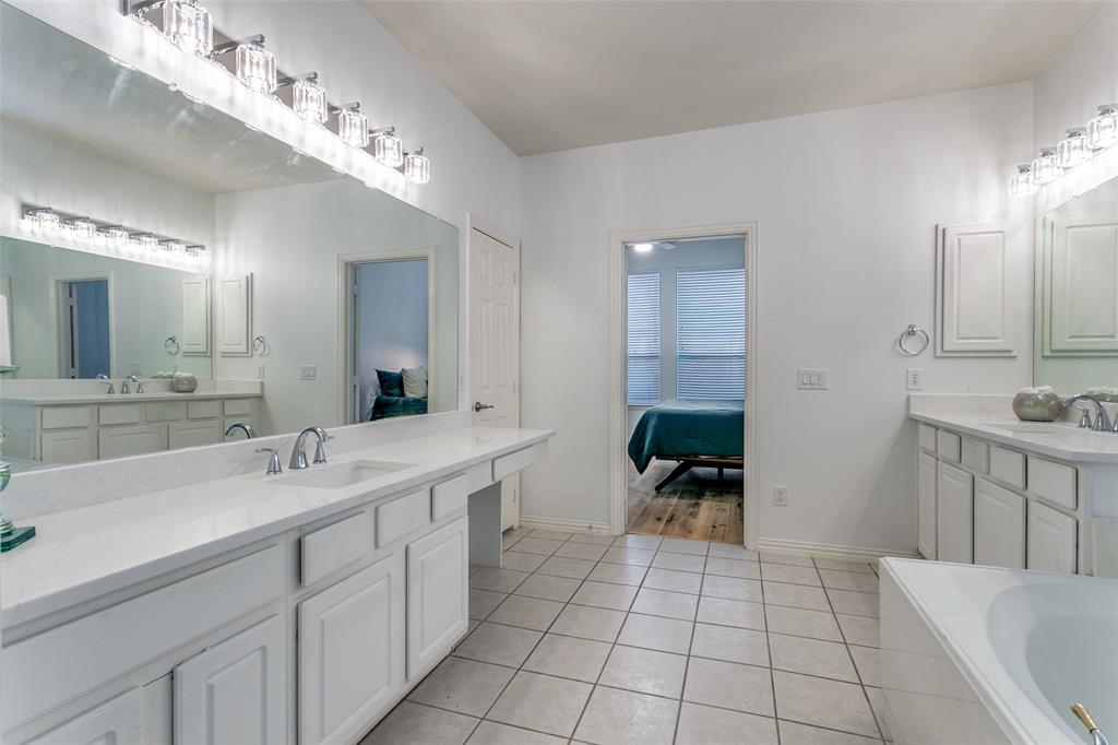 2311 Watercrest Drive Property Photo 13