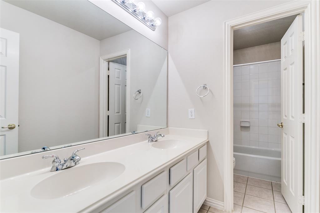 2311 Watercrest Drive Property Photo 19