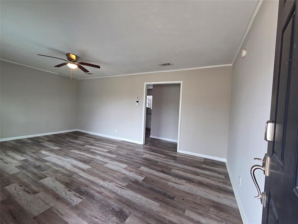 6007 Colorado Street Property Photo 4