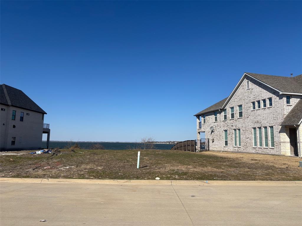 18100 Lakefront Court Property Photo 2