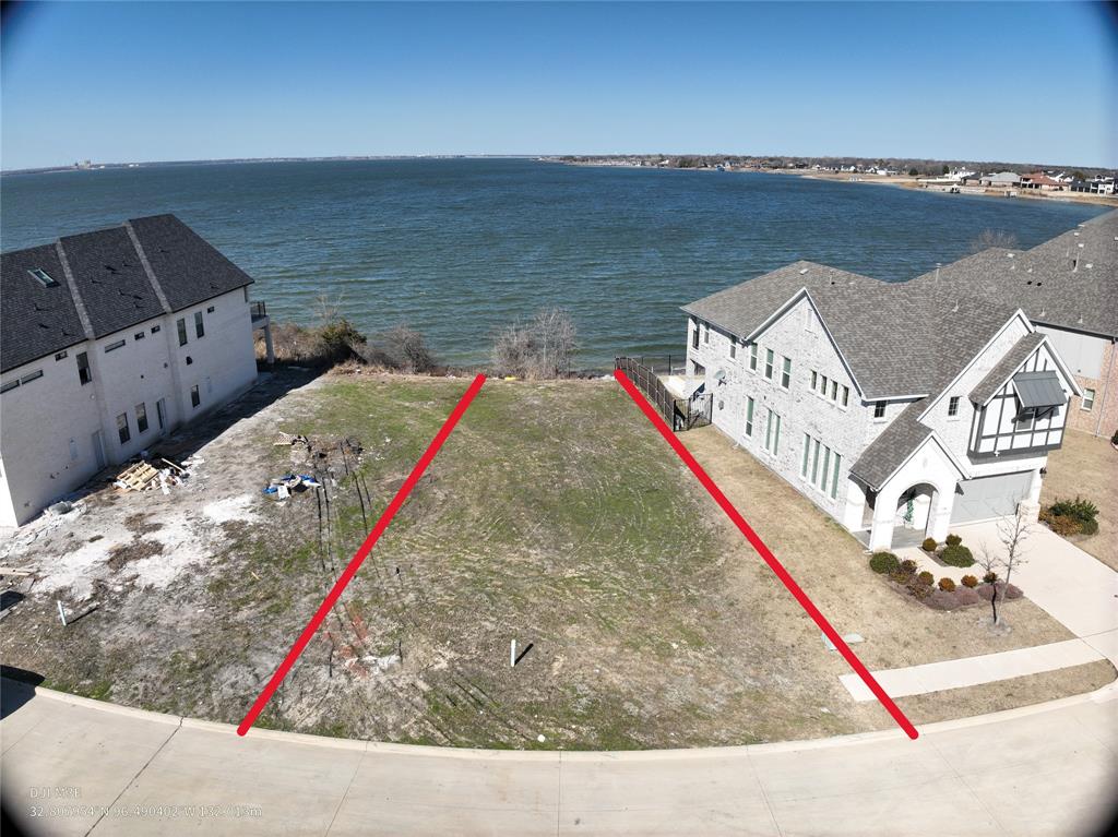 18100 Lakefront Court Property Photo 3