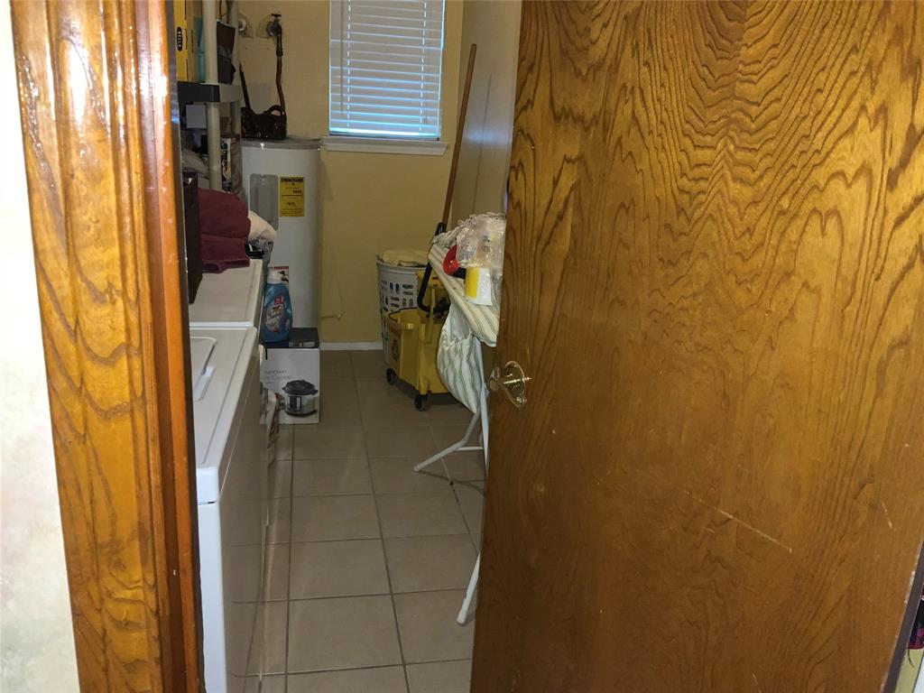 6815 Racine Drive Property Photo 11