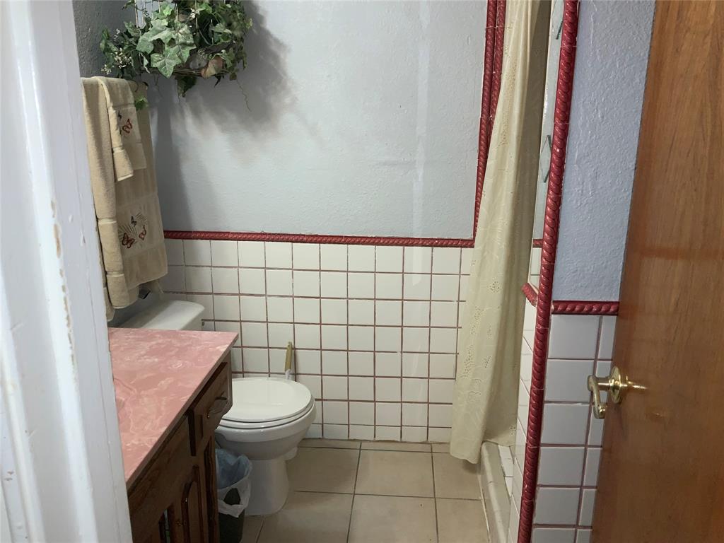 6815 Racine Drive Property Photo 12