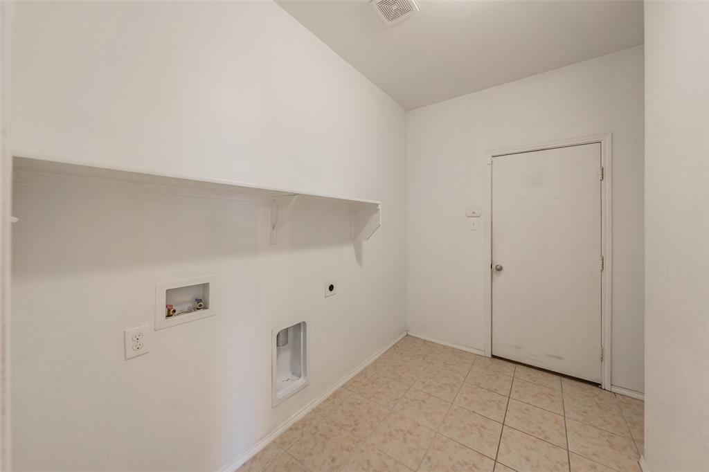 321 Mariscal Place Property Photo 16