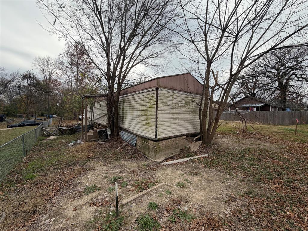 205 Barker Street Property Photo 5