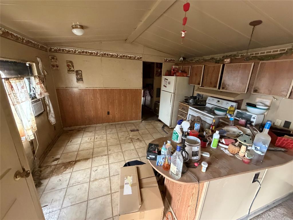 205 Barker Street Property Photo 6