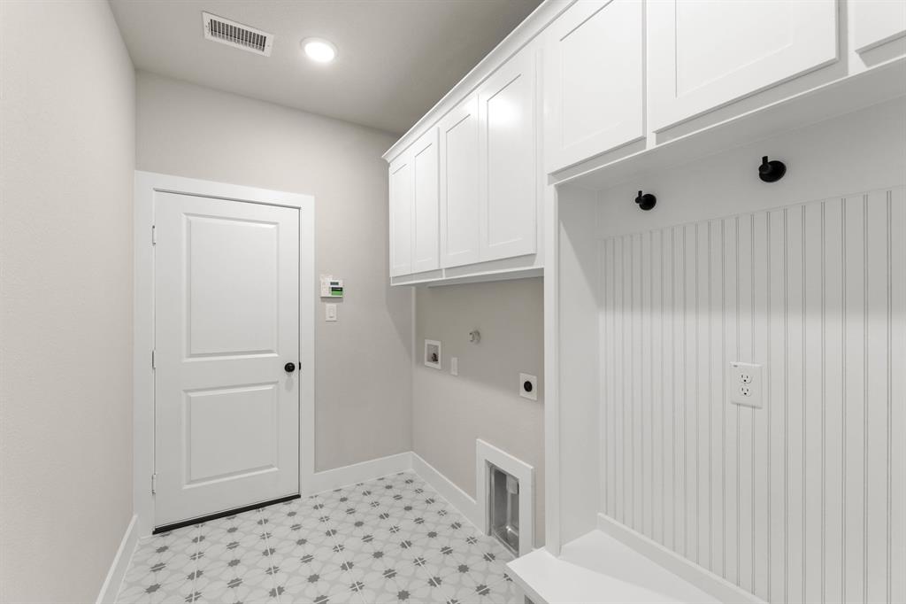 260 Penrose Drive Property Photo 15