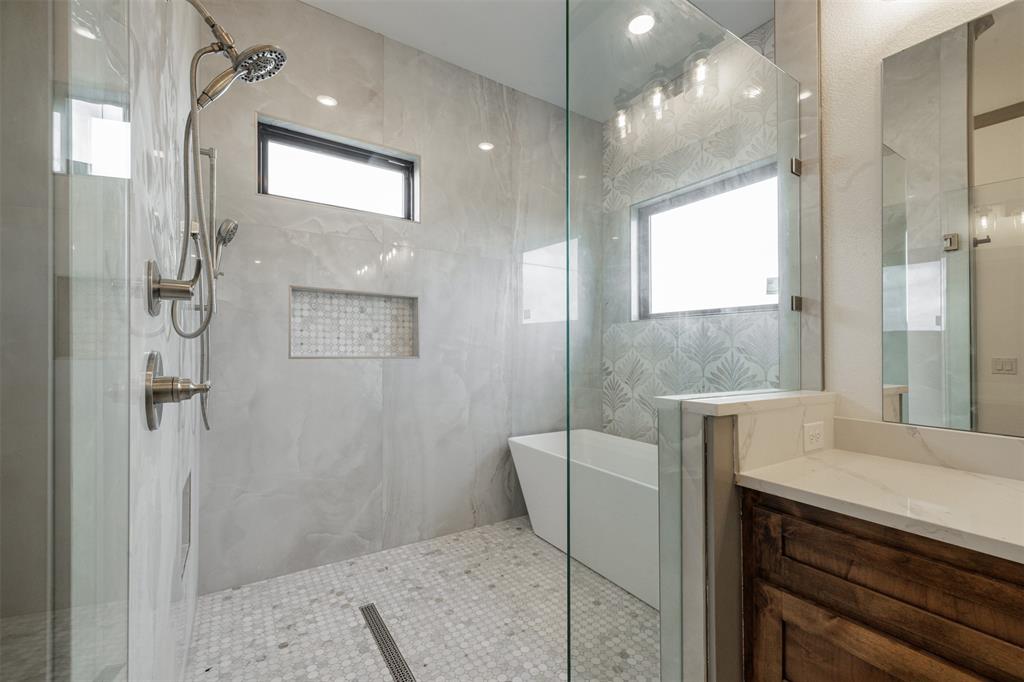 4112 County Road 1098 Property Photo 18