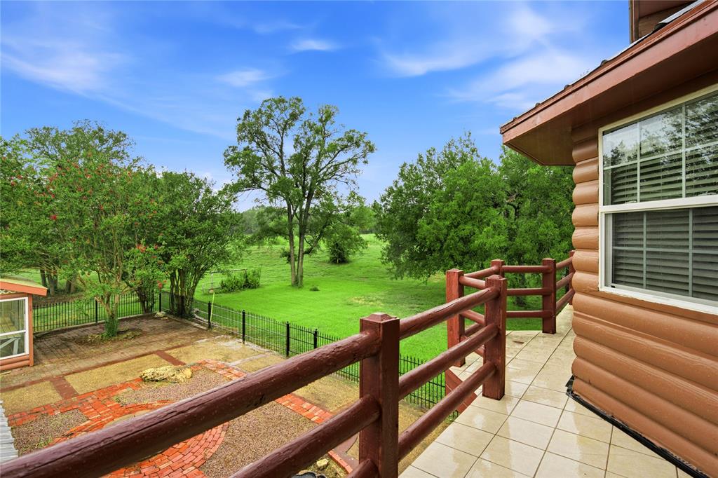 12044 Highway 14 Property Photo 7