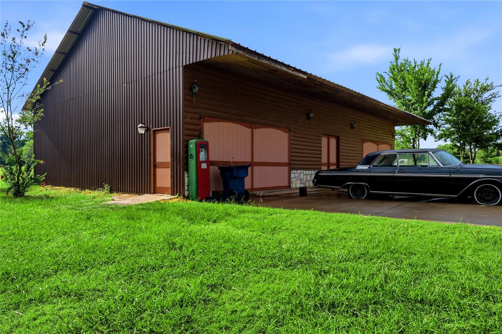 12044 Highway 14 Property Photo 16