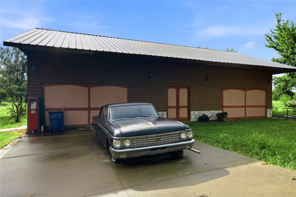 12044 Highway 14 Property Photo 17