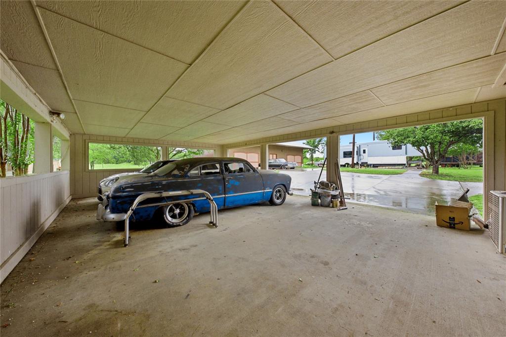12044 Highway 14 Property Photo 31