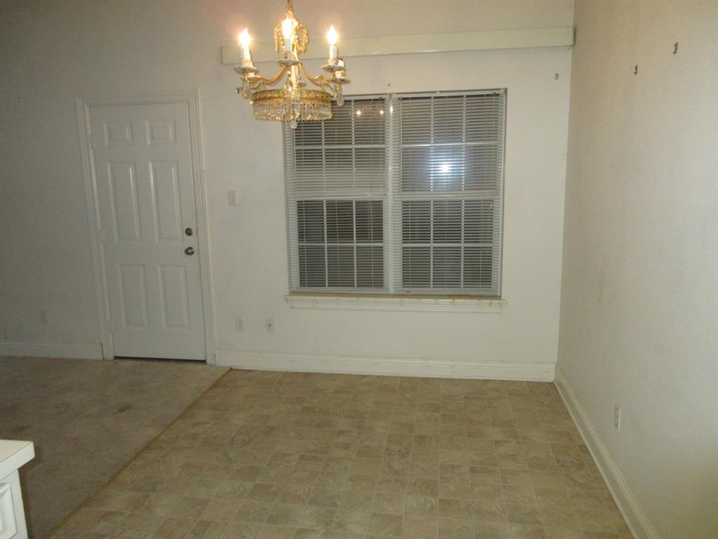 5218 Dalewood Drive Property Photo 8