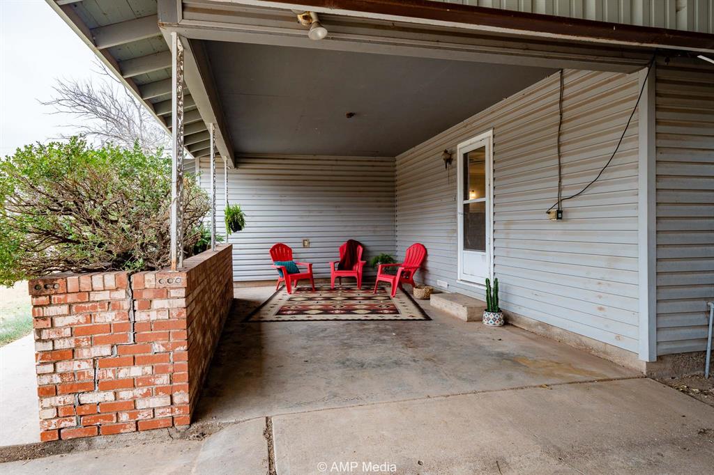 510 W Irving Street Property Photo 3