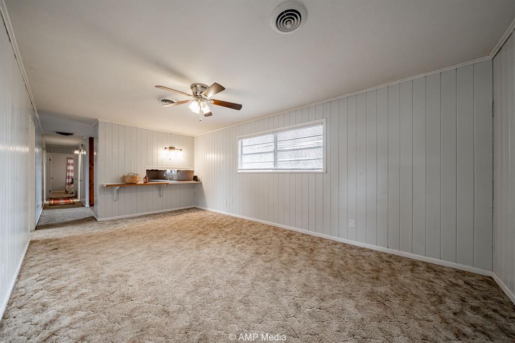 510 W Irving Street Property Photo 12