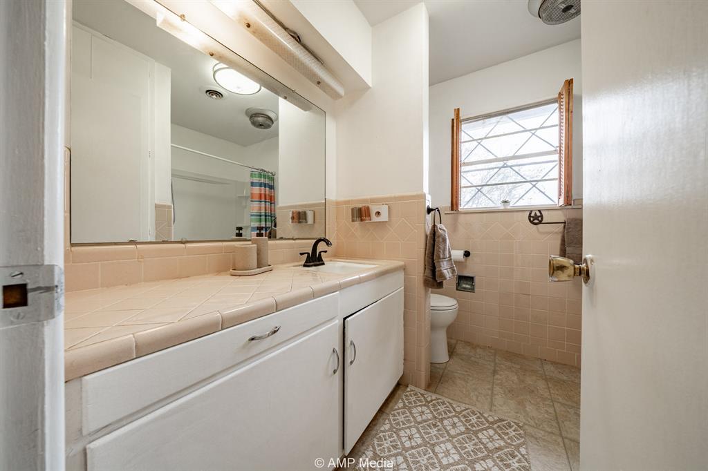 510 W Irving Street Property Photo 14