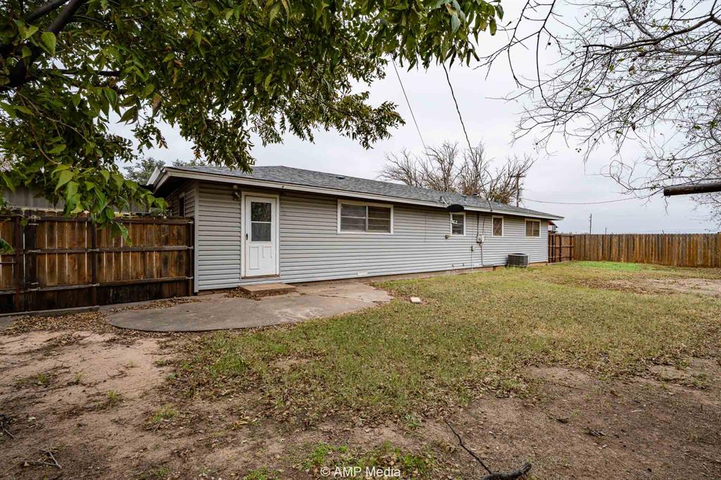 510 W Irving Street Property Photo 21
