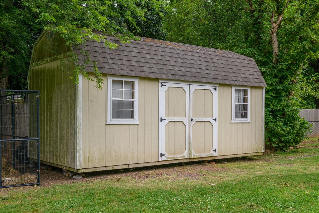 208 Louisiana Street Property Photo 22