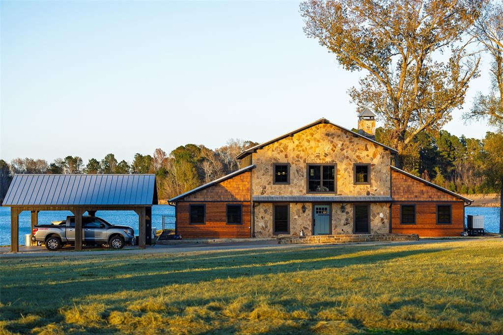 11398 County Road 4177 Property Photo 4
