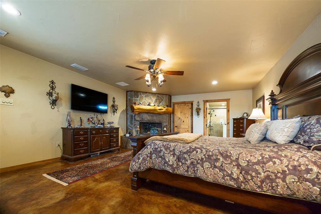 11398 County Road 4177 Property Photo 18