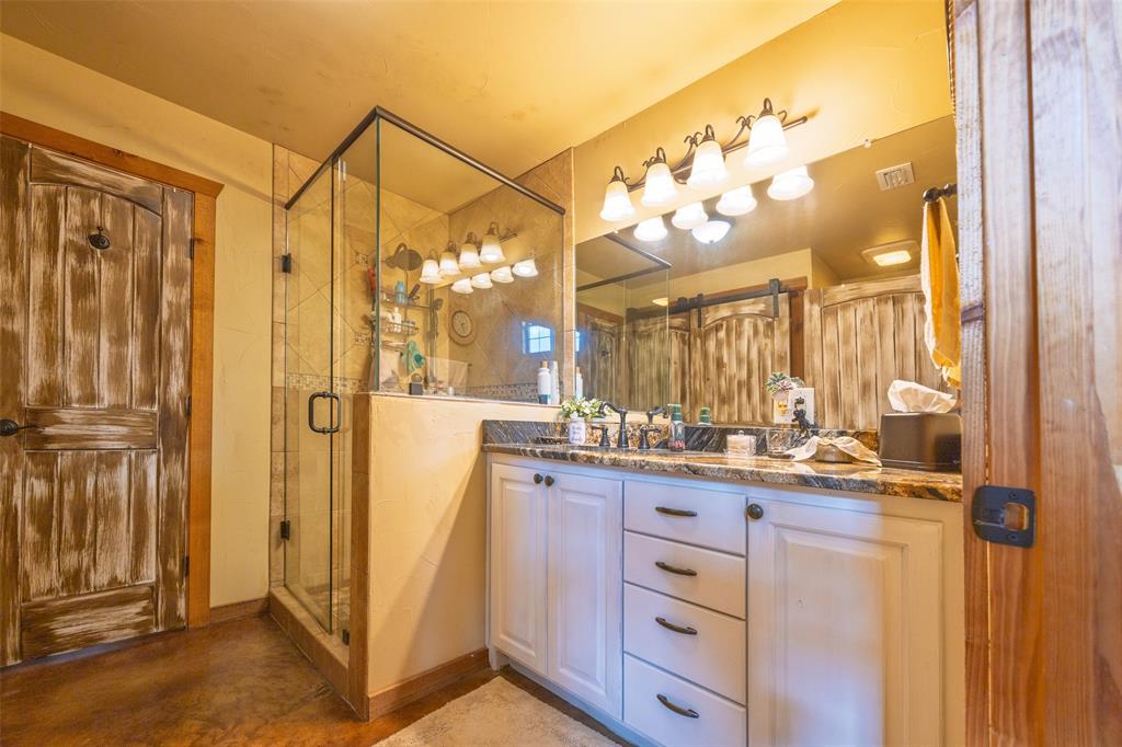 11398 County Road 4177 Property Photo 20