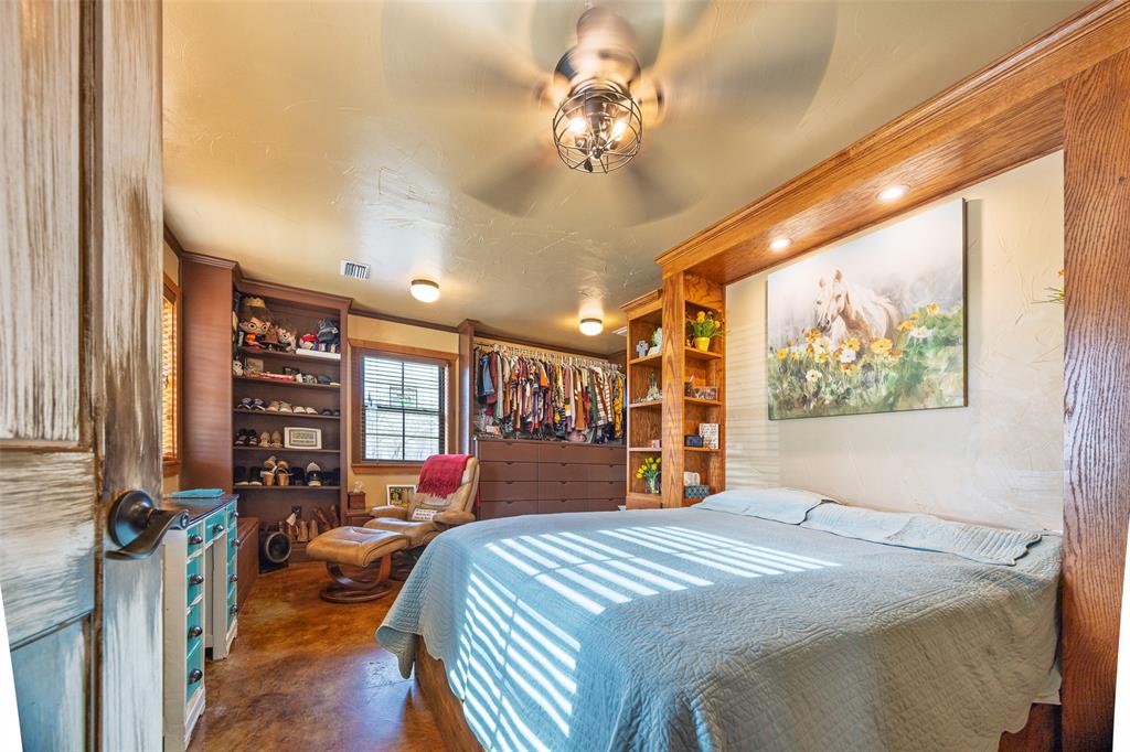11398 County Road 4177 Property Photo 21