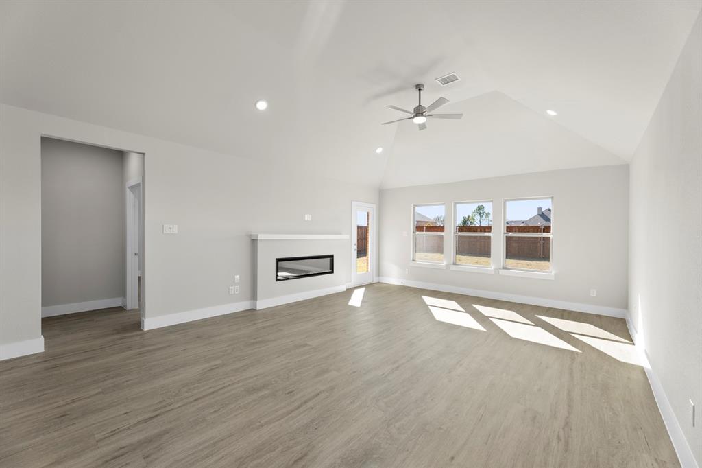 2359 Bell Way Property Photo 17