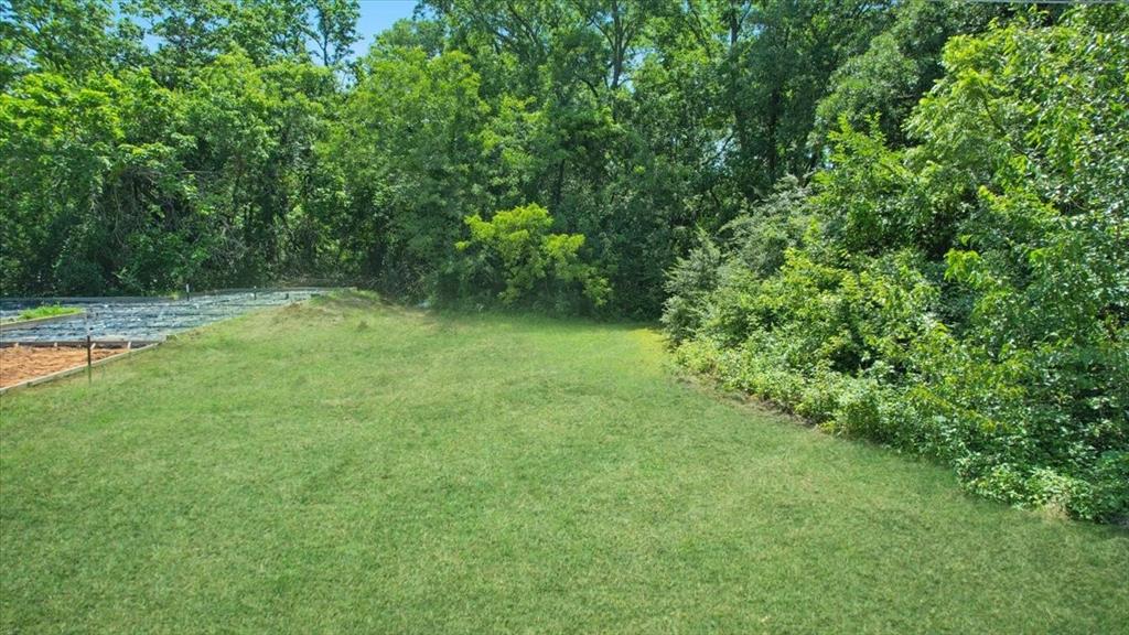 2560 S Scullin Avenue Property Photo 14