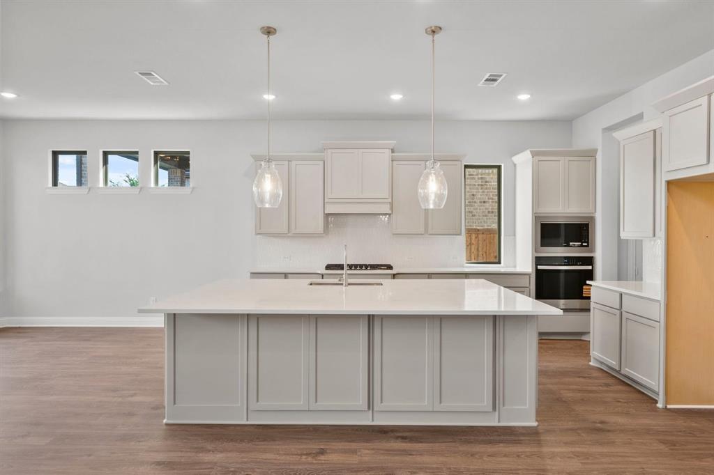 1408 Buttercup Avenue Property Photo 8