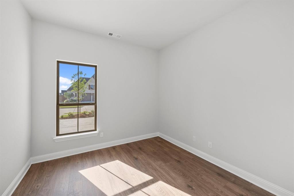 1408 Buttercup Avenue Property Photo 18