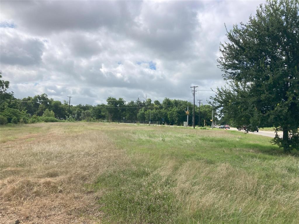 100 N Parkway Drive Property Photo 4
