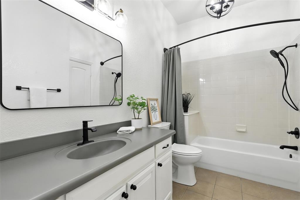 381 Creek Bend Drive Property Photo 14