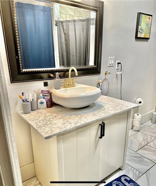 1805 Avenue D Property Photo 4