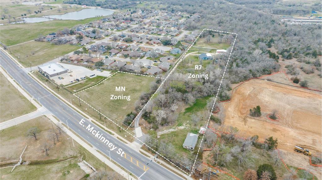 5094 E Mckinney Street Property Photo 4