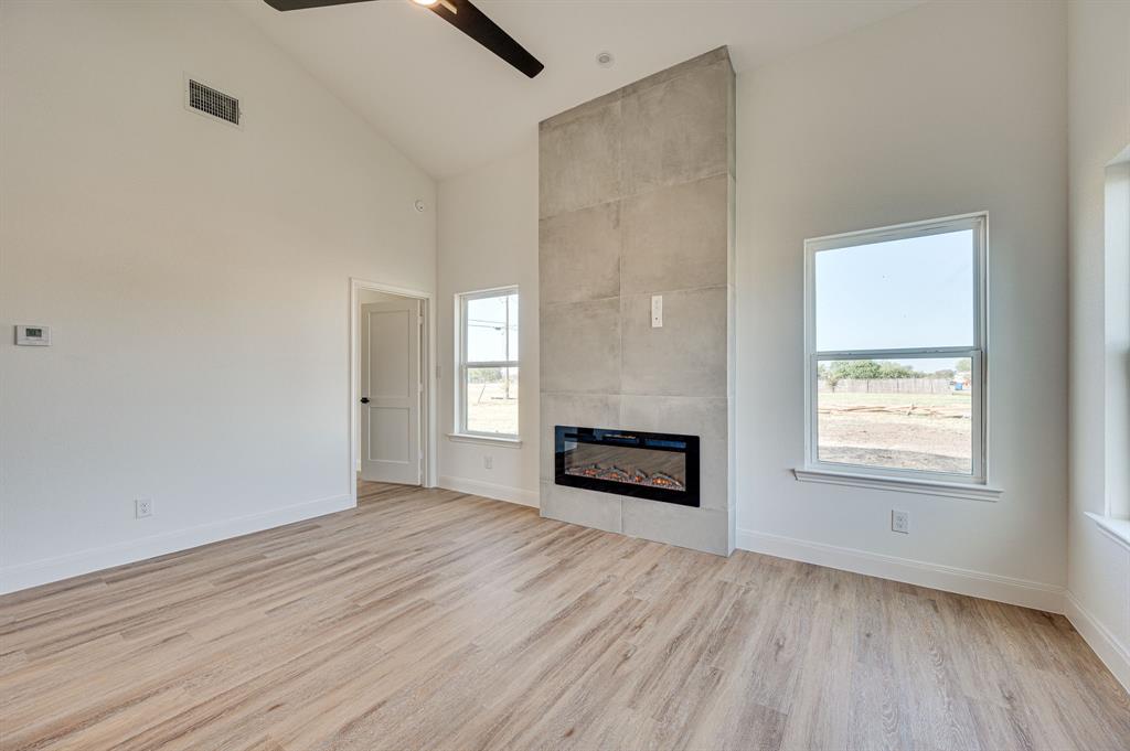 413 Caro Drive Property Photo 4