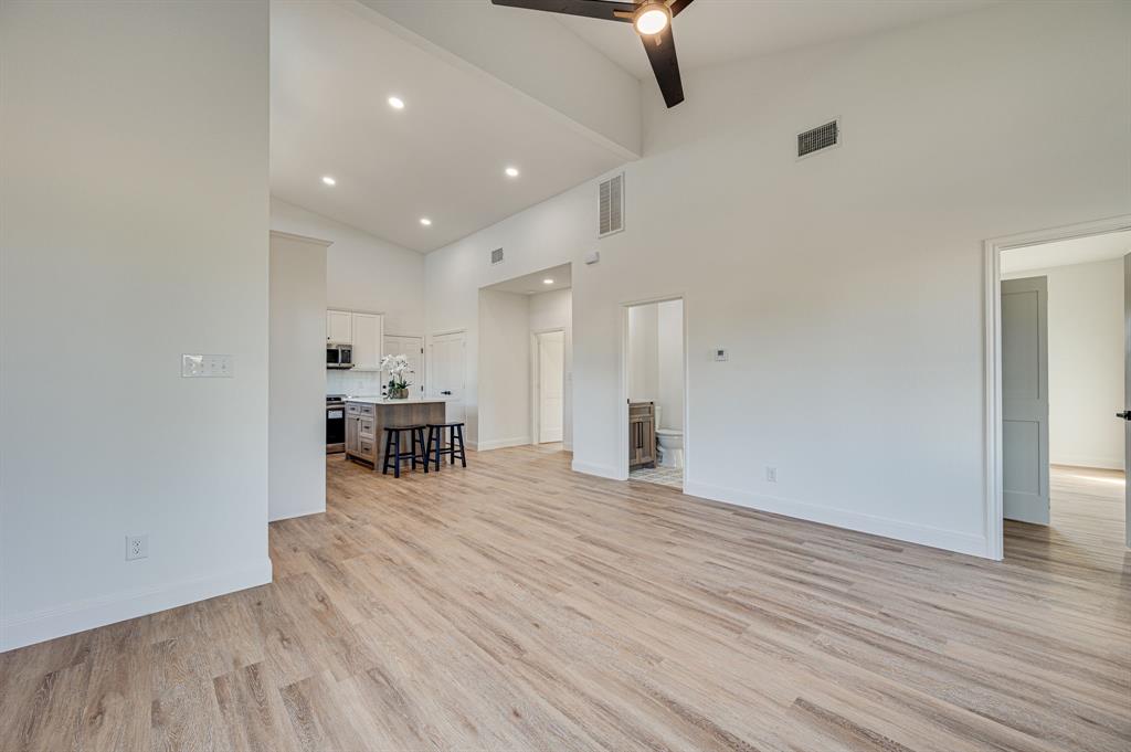 413 Caro Drive Property Photo 12